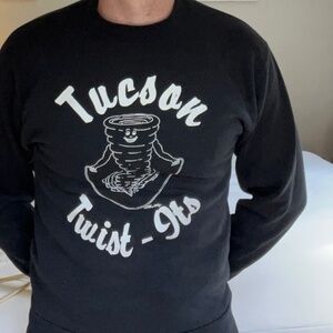 Vintage black “Tucson Twist-Its” crewneck sweatshirt women’s medium men’s small